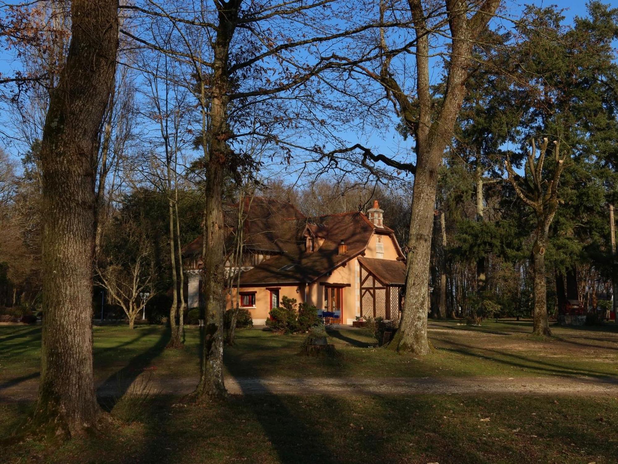 La Faisanderie Saint-Florent-sur-Cher Exterior photo